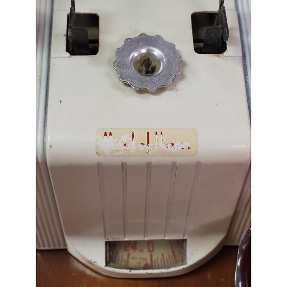 Vintage Scale "Maid of Honor Scale" 25lb Tabletop Scale, Farmhouse Kitchen Decor - Picture 10 of 10